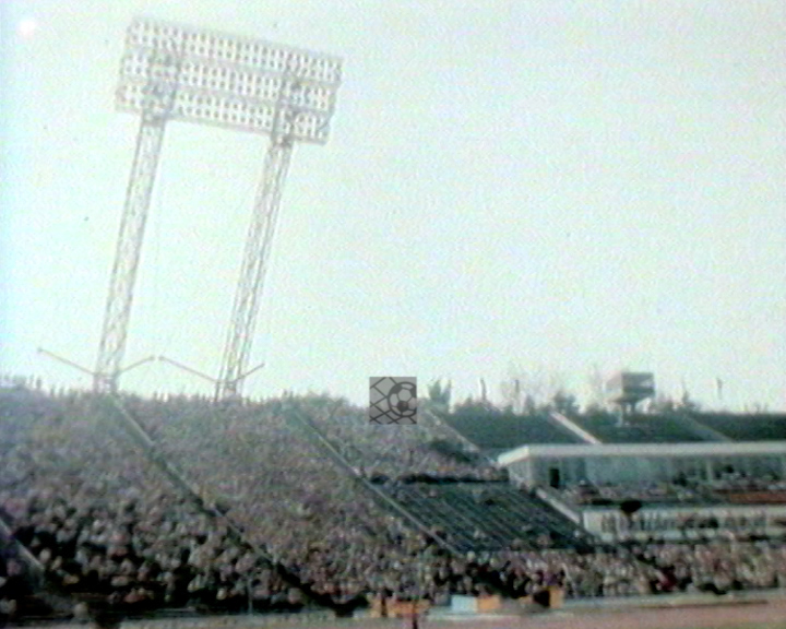 Panorama digital - Unsere Oberliga - Unser Verein - 1.FC Lok Leipzig - Unsere Stadien - Zentralstadion Leipzig - Saison 1982/83 - Flutlichtmast