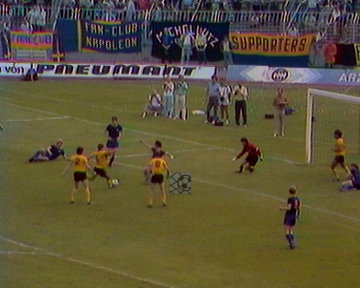 Panorama digital - Unsere Oberliga - Unser Verein - 1.FC Lok Leipzig - Wir als Fans - Unsere Banner und Fahnen - Saison 1987/88 - Wir bei der SGD