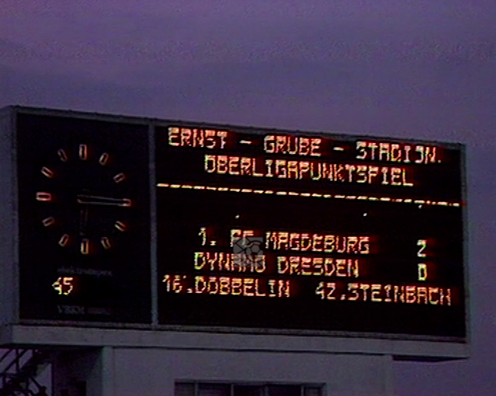Panorama digital - Unsere Oberliga - Unser Verein - 1.FC Magdeburg - Unsere Stadien - Ernst-Grube-Stadion - Saison 1986/87 - Anzeigetafel
