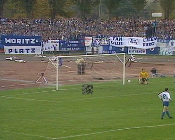Panorama digital - Unsere Oberliga - Unser Verein - 1.FC Magdeburg - Wir als Fans - Unsere Banner und Fahnen - Saison 1985/86 - Wir bei der BSG Stahl Brandenburg