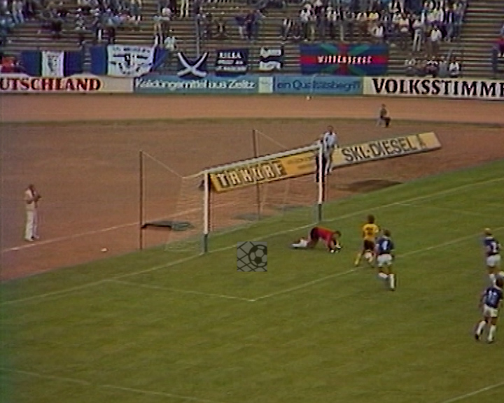 Panorama digital - Unsere Oberliga - Unser Verein - 1.FC Magdeburg - Wir als Fans - Unsere Banner und Fahnen - Saison 1988/89