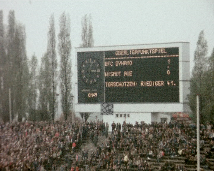 Panorama digital - Unsere Oberliga - Unser Verein - BFC Dynamo - Unsere Stadien - Friedrich-Ludwig-Jahn-Sportpark - Saison 1982/83- Anzeigetafel