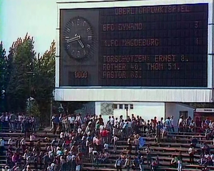 Panorama digital - Unsere Oberliga - Unser Verein - BFC Dynamo - Unsere Stadien - Friedrich-Ludwig-Jahn-Sportpark - Saison 1985/86 - Anzeigetafel