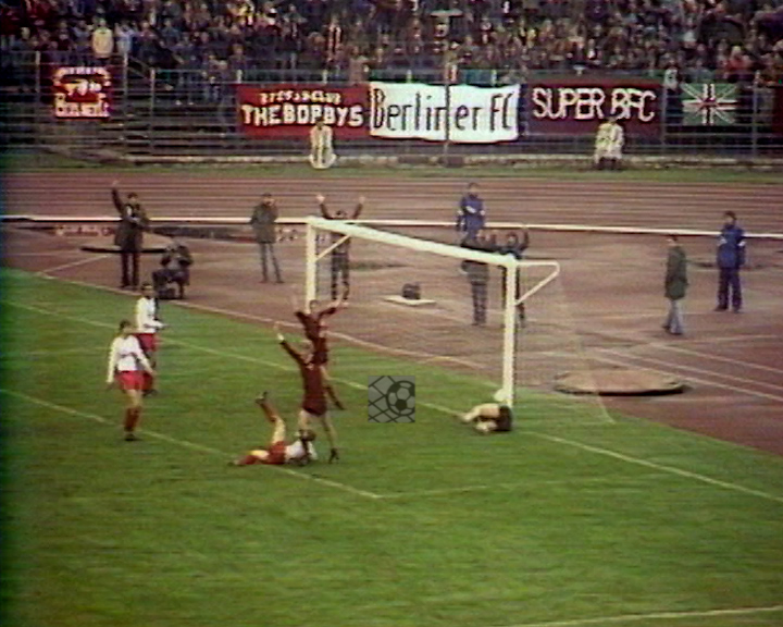 Panorama digital - Unsere Oberliga - Unser Verein - BFC Dynamo - Wir als Fans - Unsere Banner und Fahnen - Saison 1982/83