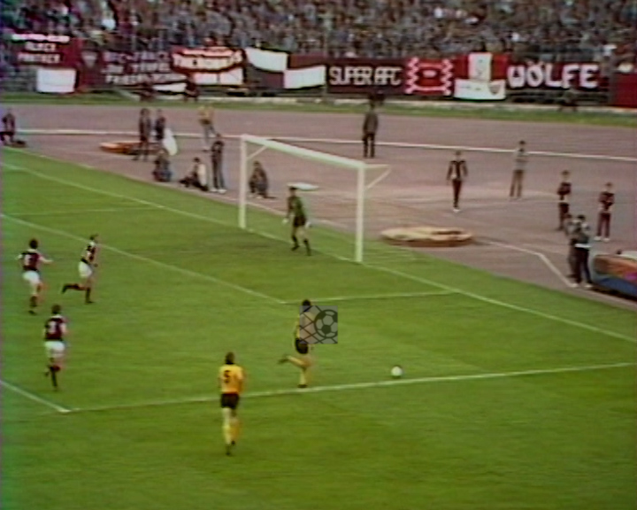 Panorama digital - Unsere Oberliga - Unser Verein - BFC Dynamo - Wir als Fans - Unsere Banner und Fahnen - Saison 1983/84