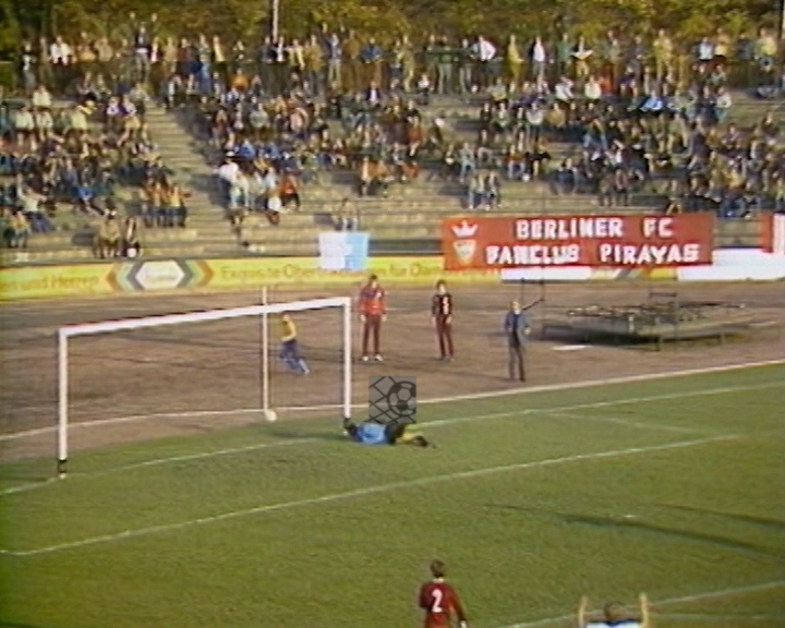 Panorama digital - Unsere Oberliga - Unser Verein - BFC Dynamo - Wir als Fans - Unsere Banner und Fahnen - Saison 1984/85 - Wir bei der BSG Wismut Aue