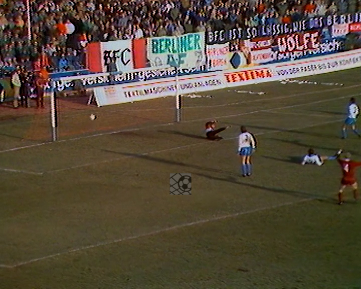 Panorama digital - Unsere Oberliga - Unser Verein - BFC Dynamo - Wir als Fans - Unsere Banner und Fahnen - Saison 1986/87 - Wir beim FC Karl Marx Stadt