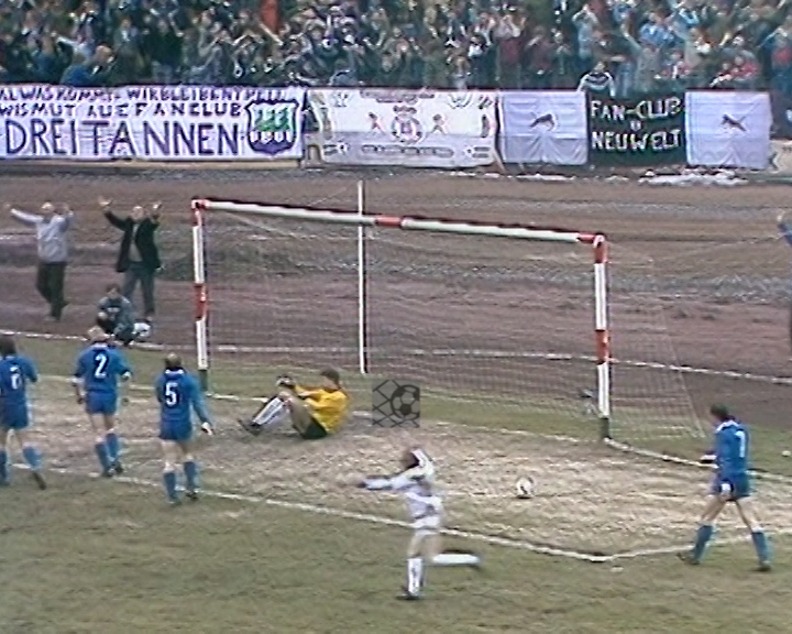 Panorama digital - Unsere Oberliga - Unser Verein - BSG Wismut Aue - Wir als Fans - Unsere Banner und Fahnen - Saison 1986/87