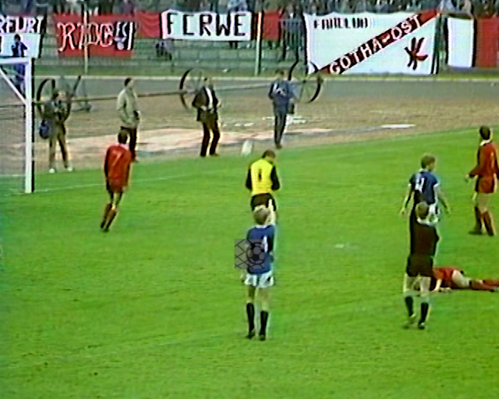 Panorama digital - Unsere Oberliga - Unser Verein - FC Rot Weiß Erfurt - Wir als Fans - Unsere Banner und Fahnen - Saison 1986/87 - Wir bei der BSG Stahl Brandenburg