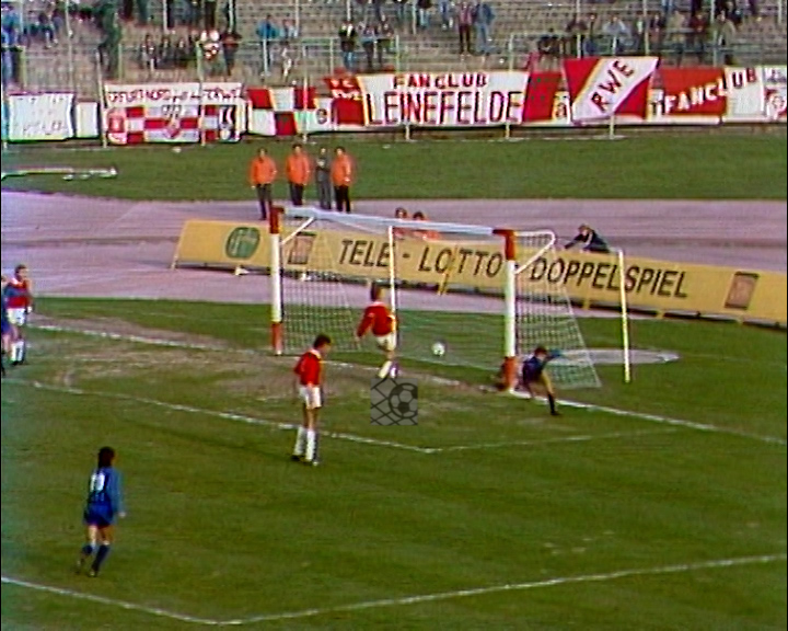Panorama digital - Unsere Oberliga - Unser Verein - FC Rot Weiß Erfurt - Wir als Fans - Unsere Banner und Fahnen - Saison 1987/88