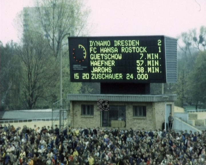 Panorama digital - Unsere Oberliga - Unser Verein - SG Dynamo Dresden - Unsere Stadien - Dynamo-Stadion - Saison 1984/85 - Anzeigetafel