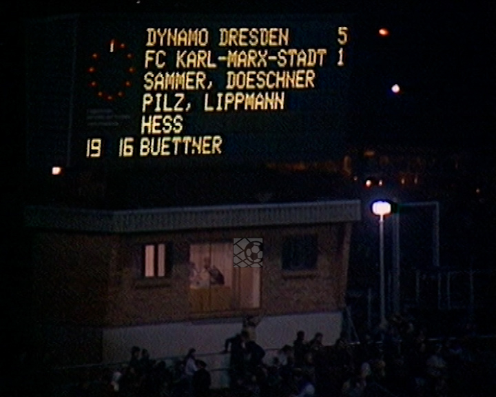 Panorama digital - Unsere Oberliga - Unser Verein - SG Dynamo Dresden - Unsere Stadien - Dynamo-Stadion - Saison 1985/86 - Anzeigetafel