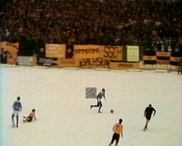Panorama digital - Unsere Oberliga - Unser Verein - SG Dynamo Dresden - Wir als Fans - Unsere Banner und Fahnen - Saison 1983/84 - Wir beim FC Karl Marx Stadt