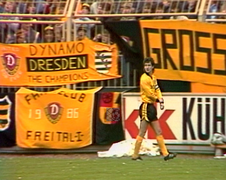 Panorama digital - Unsere Oberliga - Unser Verein - SG Dynamo Dresden - Wir als Fans - Unsere Banner und Fahnen - Saison 1988/89 - Wir beim FC Karl Marx Stadt