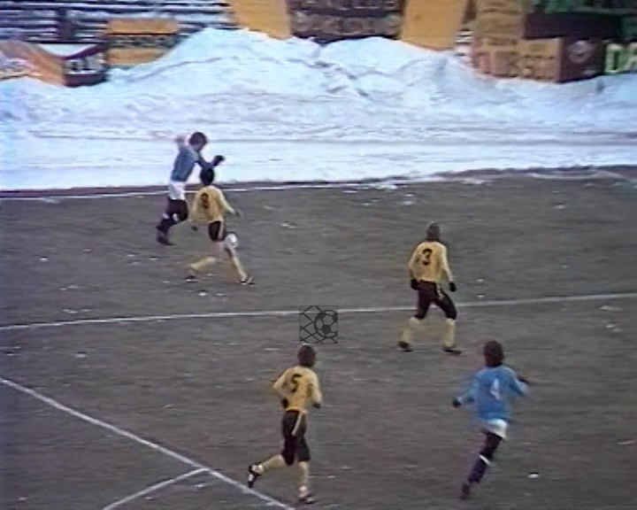 Panorama digital - Unsere Oberliga - Unser Verein - Spiele im Schnee - Saison 1985/86 - Dynamo-Stadion