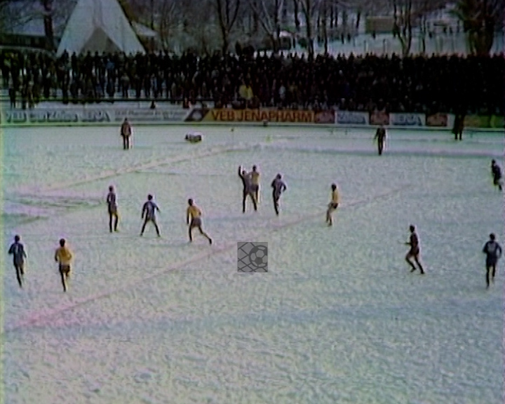 Panorama digital - Unsere Oberliga - Unser Verein - Spiele im Schnee - Saison 1986/87 - Ernst-Abbe-Sportfeld