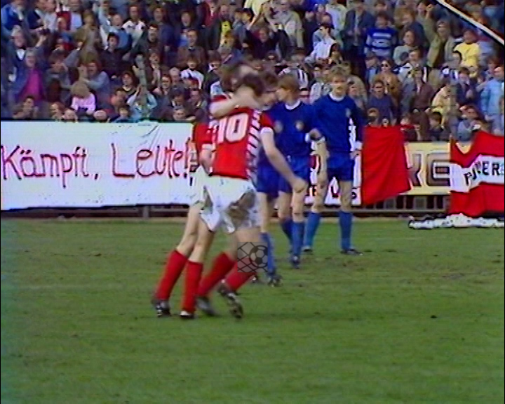 Panorama digital - Unsere Oberliga - Unser Verein - BSG Energie Cottbus - Wir als Fans - Unsere Banner und Fahnen - Saison 1986/87