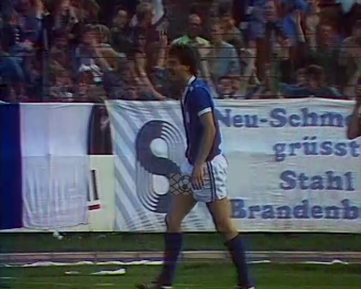 Panorama digital - Unsere Oberliga - Unser Verein - BSG Stahl Brandenburg - Wir als Fans - Unsere Banner und Fahnen - Saison 1985/86