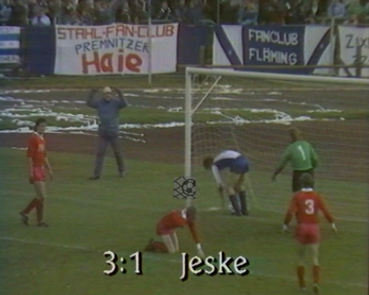 Panorama digital - Unsere Oberliga - Unser Verein - BSG Stahl Brandenburg - Wir als Fans - Unsere Banner und Fahnen - Saison 1988/89
