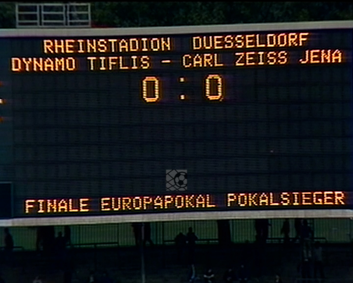 Panorama digital - Unsere Oberliga - Unser Verein - FC Carl Zeiss Jena - Unsere Mannschaften - Saison 1980/81 - Anzeigetafel Finale Cup der Pokalsieger
