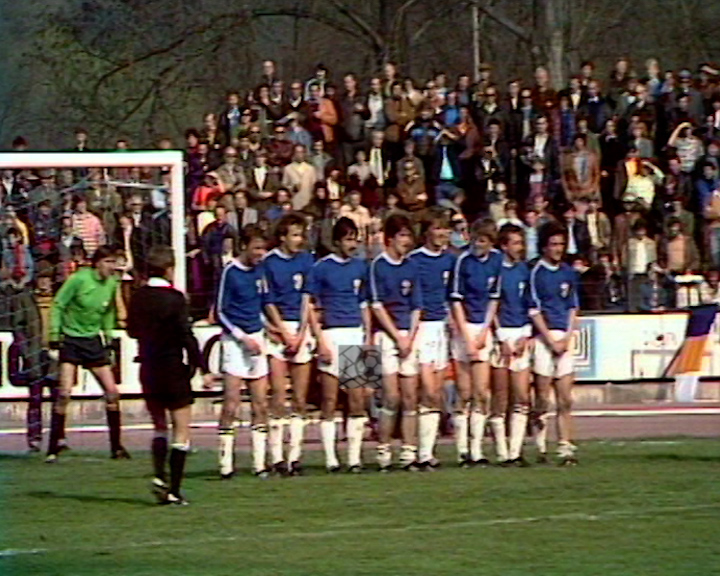 Panorama digital - Unsere Oberliga - Unser Verein - FC Carl Zeiss Jena - Unsere Mannschaften - Saison 1981/82 - Freistoßmauer