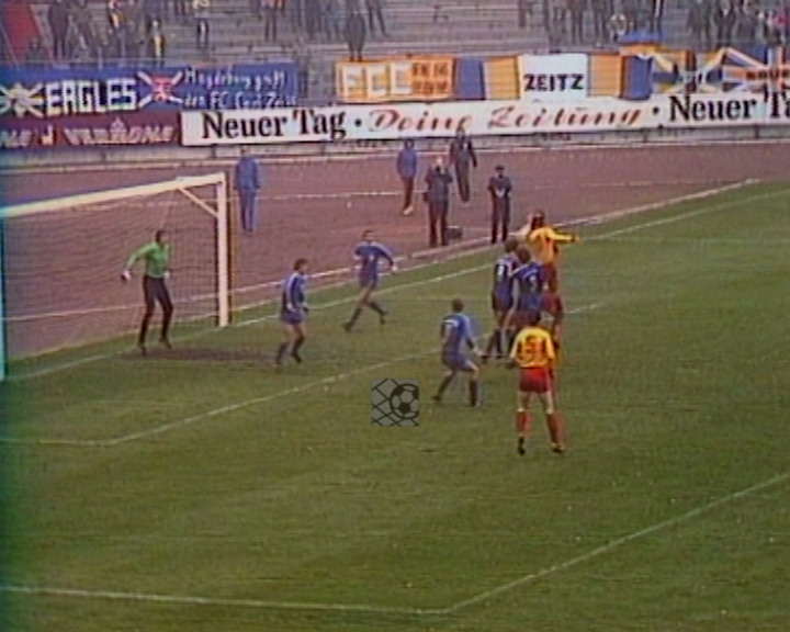 Panorama digital - Unsere Oberliga - Unser Verein - FC Carl Zeiss Jena - Wir als Fans - Unsere Banner und Fahnen - Saison 1983/84 - Wir beim FC Vorwärts Frankfurt/O.