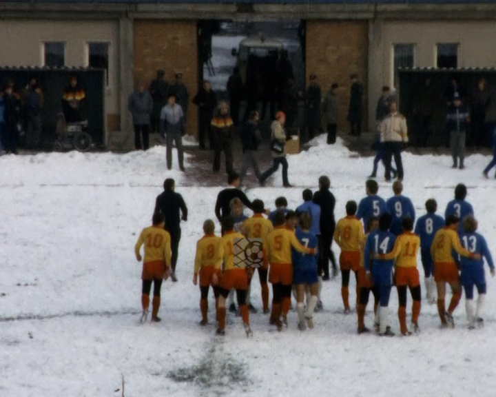 Panorama digital - Unsere Oberliga - Unser Verein - FC Vorwärts Frankfurt/O. - Unsere Mannschaften - Saison 1985/86 - Auslauf in Brandenburg