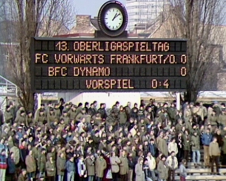 Panorama digital - Unsere Oberliga - Unser Verein - FC Vorwärts Frankfurt/O. - Unsere Stadien - Stadion der Freundschaft- Saison 1984/85 - Anzeigetafel
