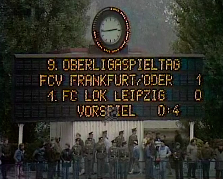 Panorama digital - Unsere Oberliga - Unser Verein - FC Vorwärts Frankfurt/O. - Unsere Stadien - Stadion der Freundschaft- Saison 1985/86 - Anzeigetafel