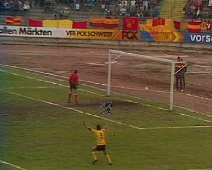 Panorama digital - Unsere Oberliga - Unser Verein - FC Vorwärts Frankfurt/O. - Wir als Fans - Unsere Banner und Fahnen - Saison 1984/85