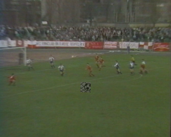 Panorama digital - Unsere Oberliga - Unser Verein - HFC Chemie - Wir als Fans - Unsere Banner und Fahnen - Saison 1988/89 - Wir bei der BSG Stahl Brandenburg